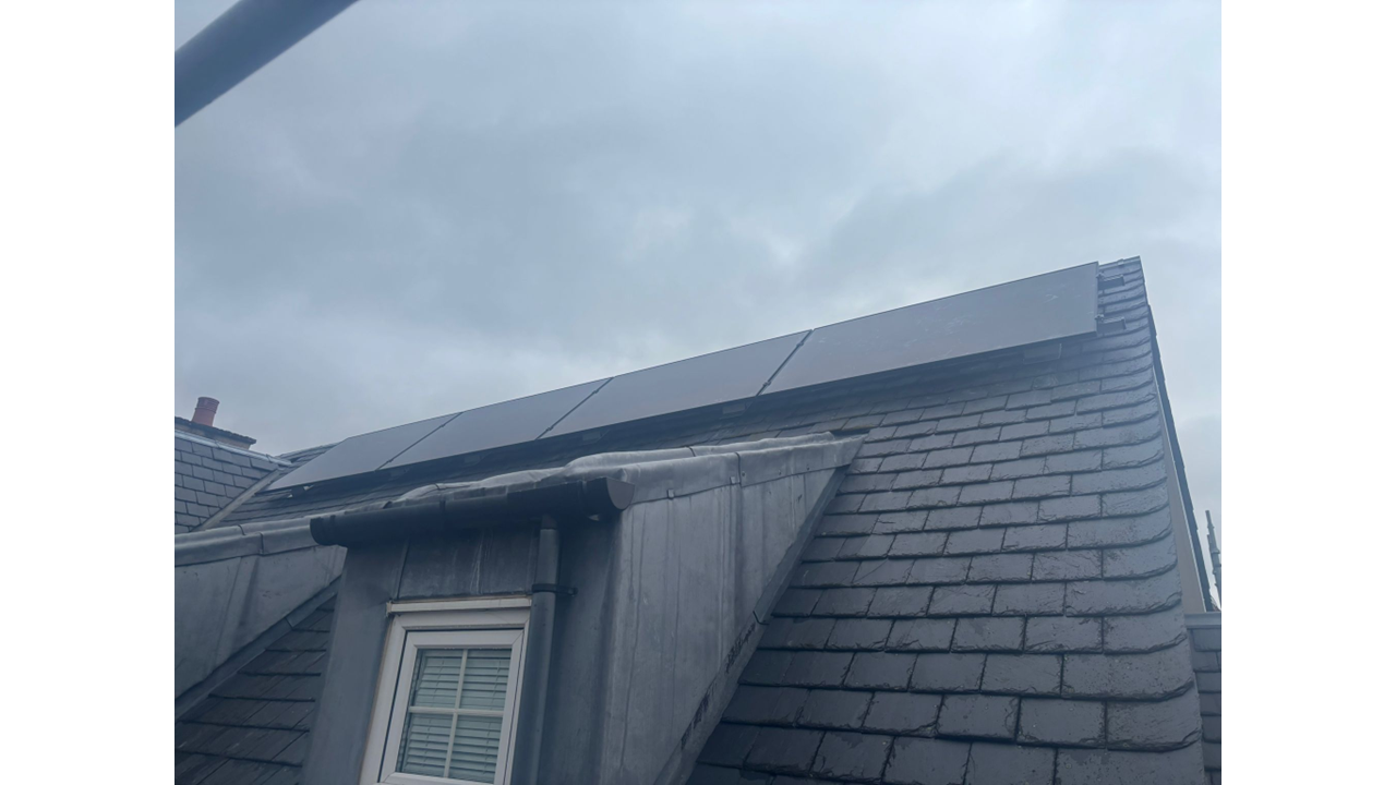 9.6kWh Solar | Fox ESS 8kW Hybrid | 2 X 11.52kWh EP12 batteries | Glasgow