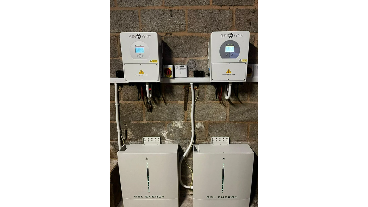 2 x Sunsynk 3.6kw hybrid | 2 x GSL 10.24kWh batteries | TA4 2SJ