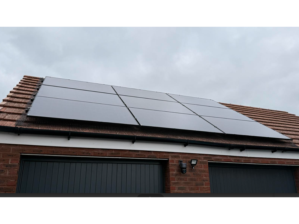4.23kW | 470W AIKO Solar Panel |Swindon